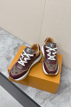 루이비통(LV) 레트로 러너 스니커즈 신발