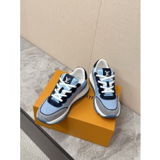 루이비통(LV) 레트로 러너 스니커즈 신발