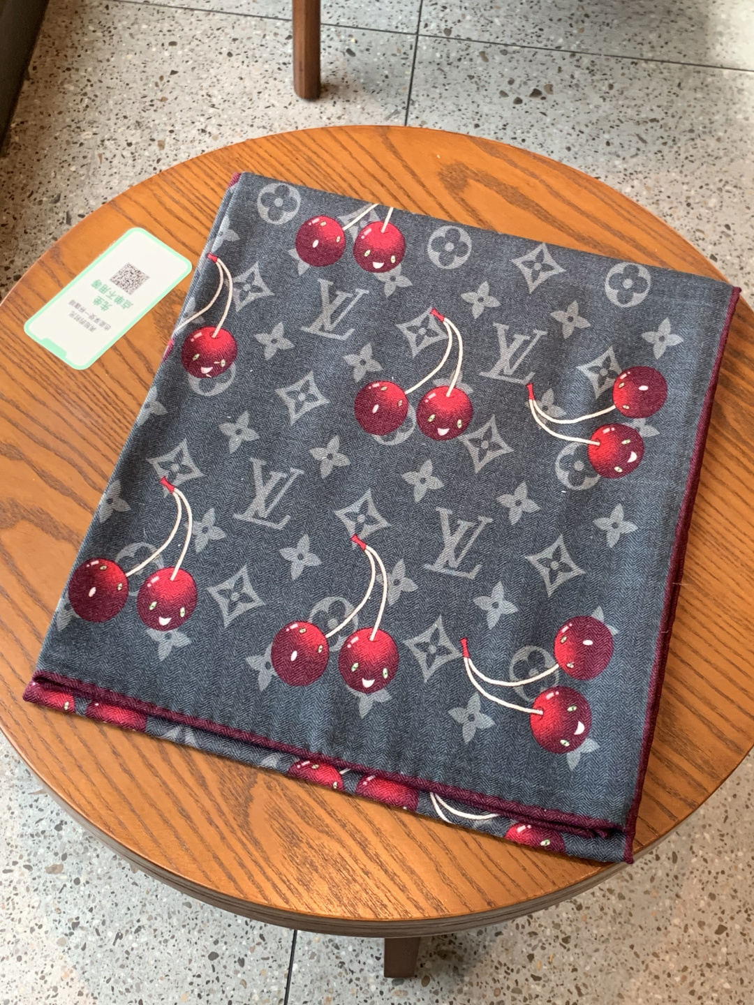 루이비통(LV) × 무라카미 타카시 모노그램 체리 롱 스카프 목도리 스카프