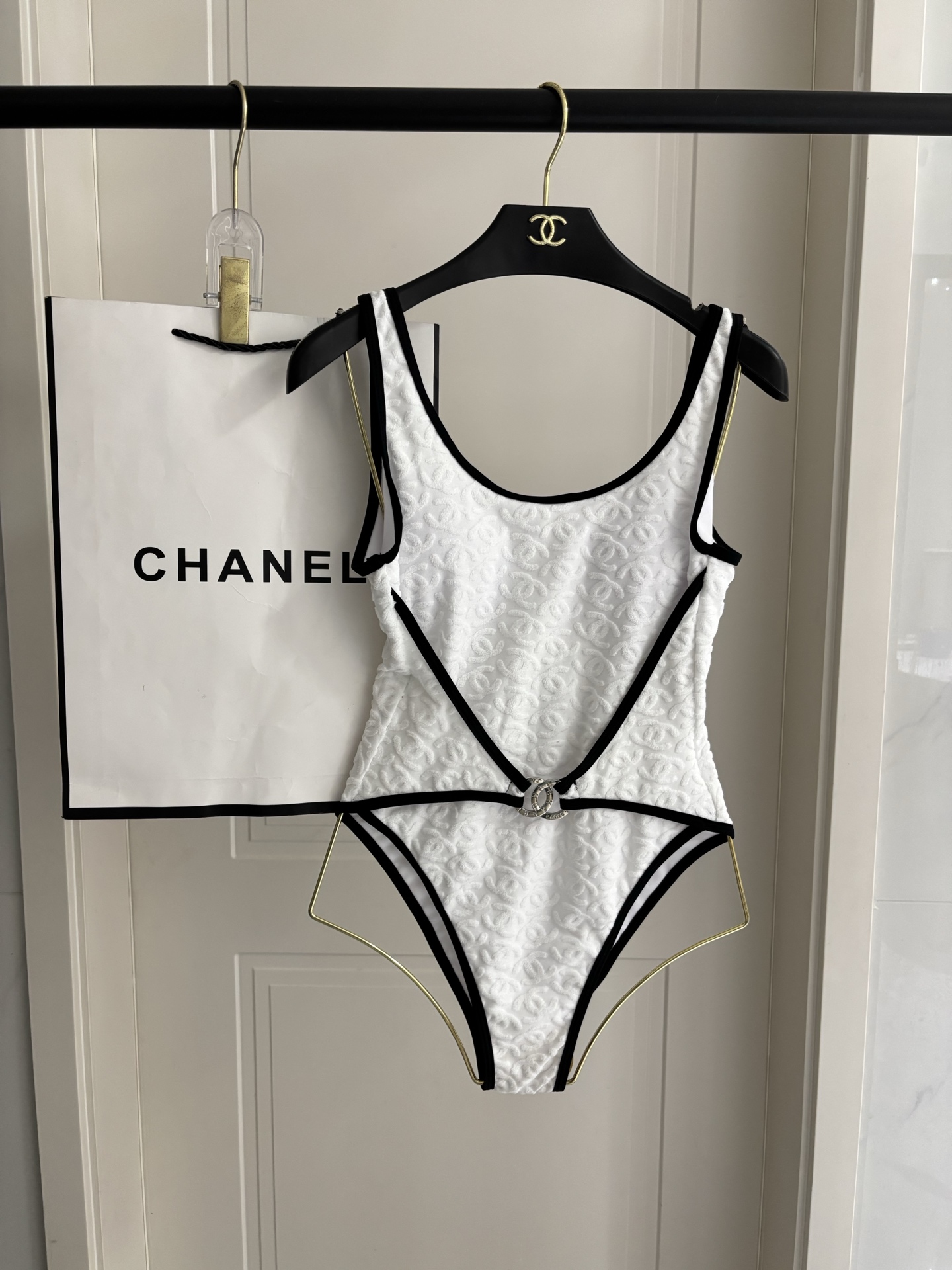 샤넬(CHANEL) 버스티에 원피스 수영복