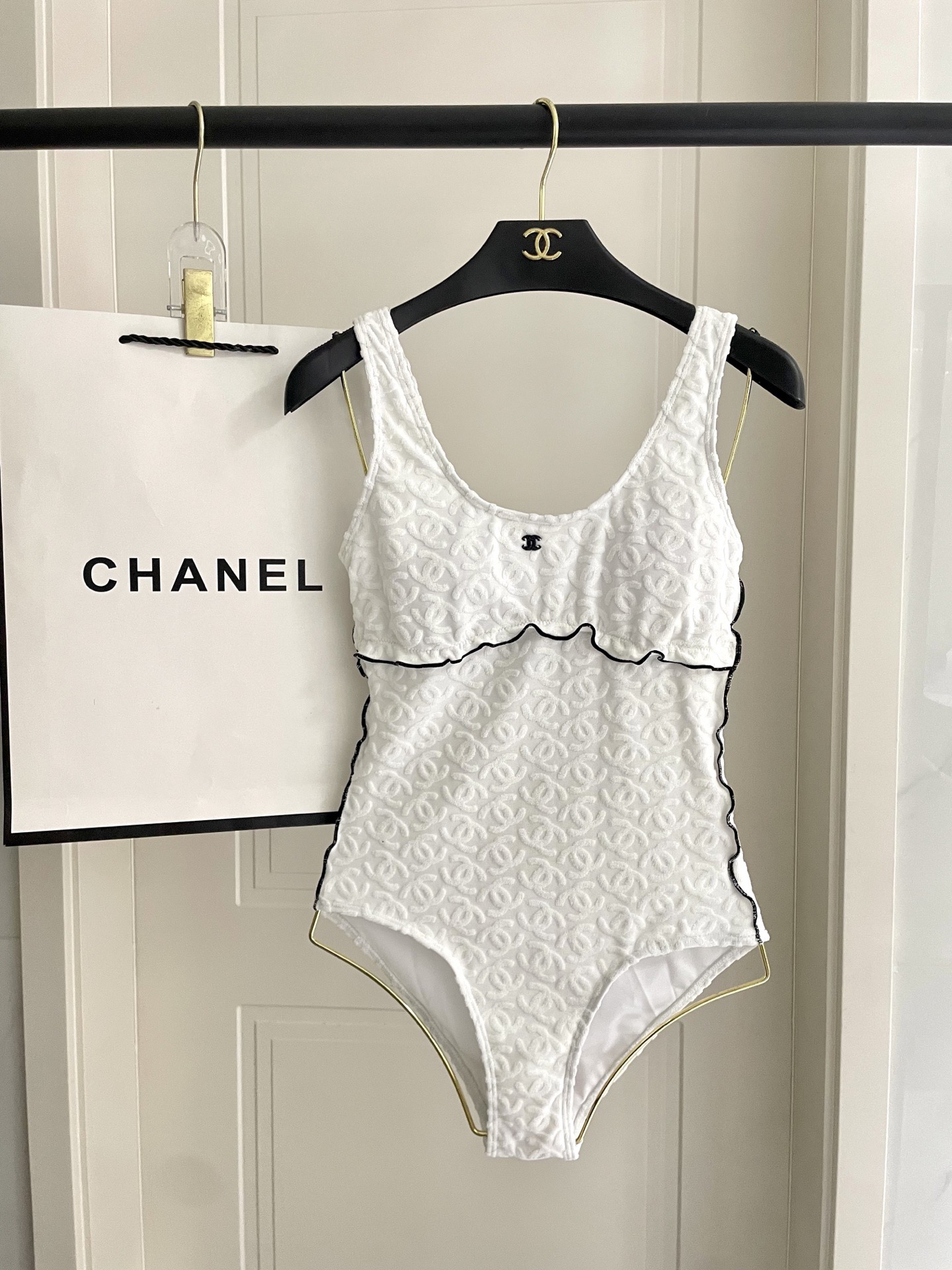 샤넬(CHANEL) 버스티에 원피스 수영복