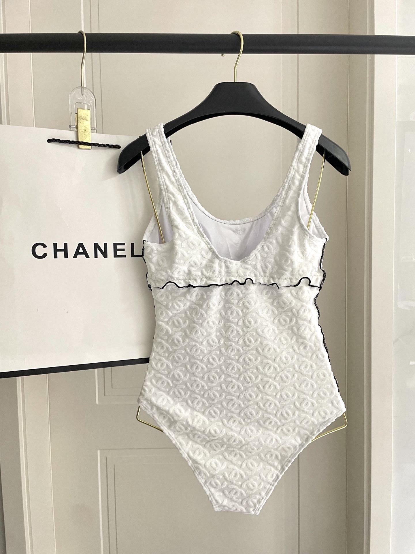 샤넬(CHANEL) 버스티에 원피스 수영복