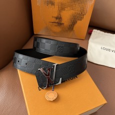 LV 루이비통 남성 클래식 다미에 체크 벨트