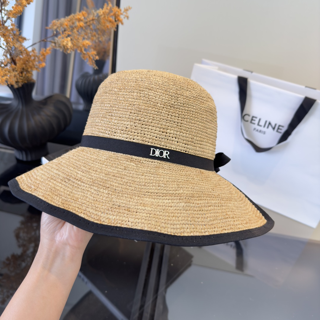 디올(DIOR) 라피아 밀짚 모자