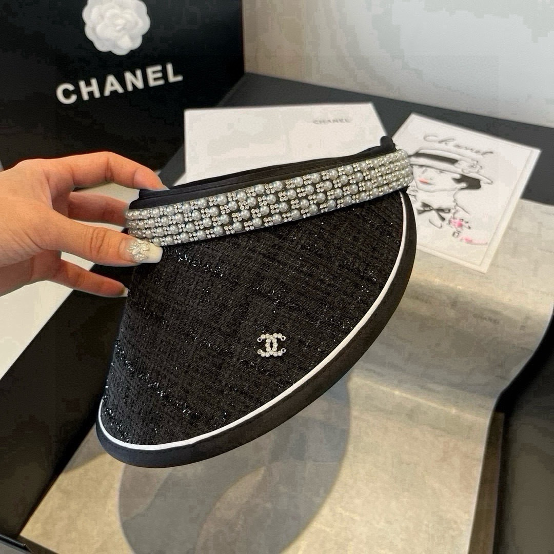 샤넬(CHANEL) 진주 헤어밴드 썬캡 모자