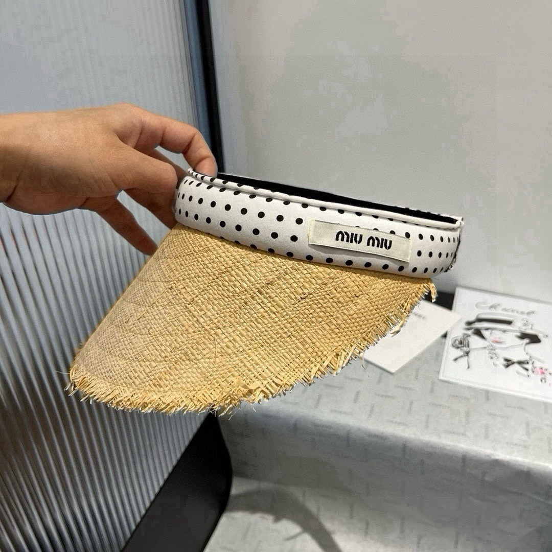 미우미우(MIU MIU) 밀짚 헤어밴드 썬캡 모자