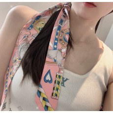 에르메스(HERMES) 하트 안장 트윌리 실크 목도리 스카프