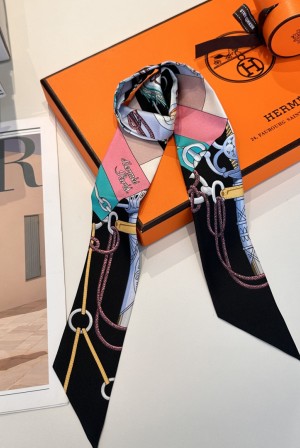 에르메스(HERMES) 행진 트윌리 실크 목도리 스카프