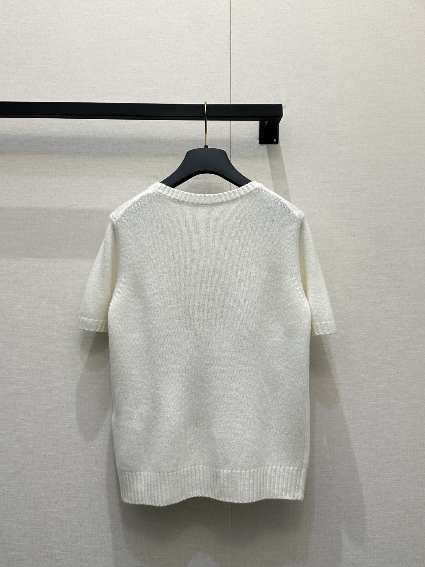 디올(DIOR) 플라워 자수 캐시미어 반팔 니트 의류