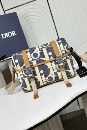 Dior CD 디올 히트 더 로드(Hit The Road) 플랩 메신저백 (라피아 효과 오블리크 데님) 크로스백 가방