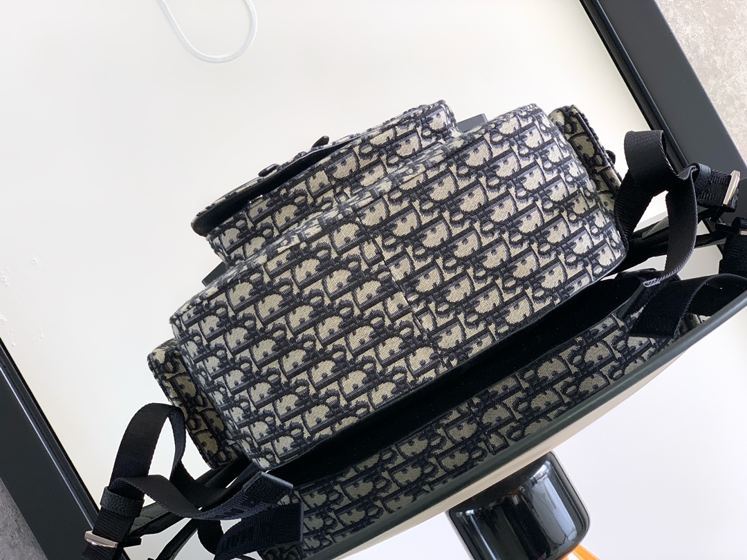 Dior CD 디올 갤롭(Gallop) 라지 백팩 (베이지 & 블랙 오블리크) 가방