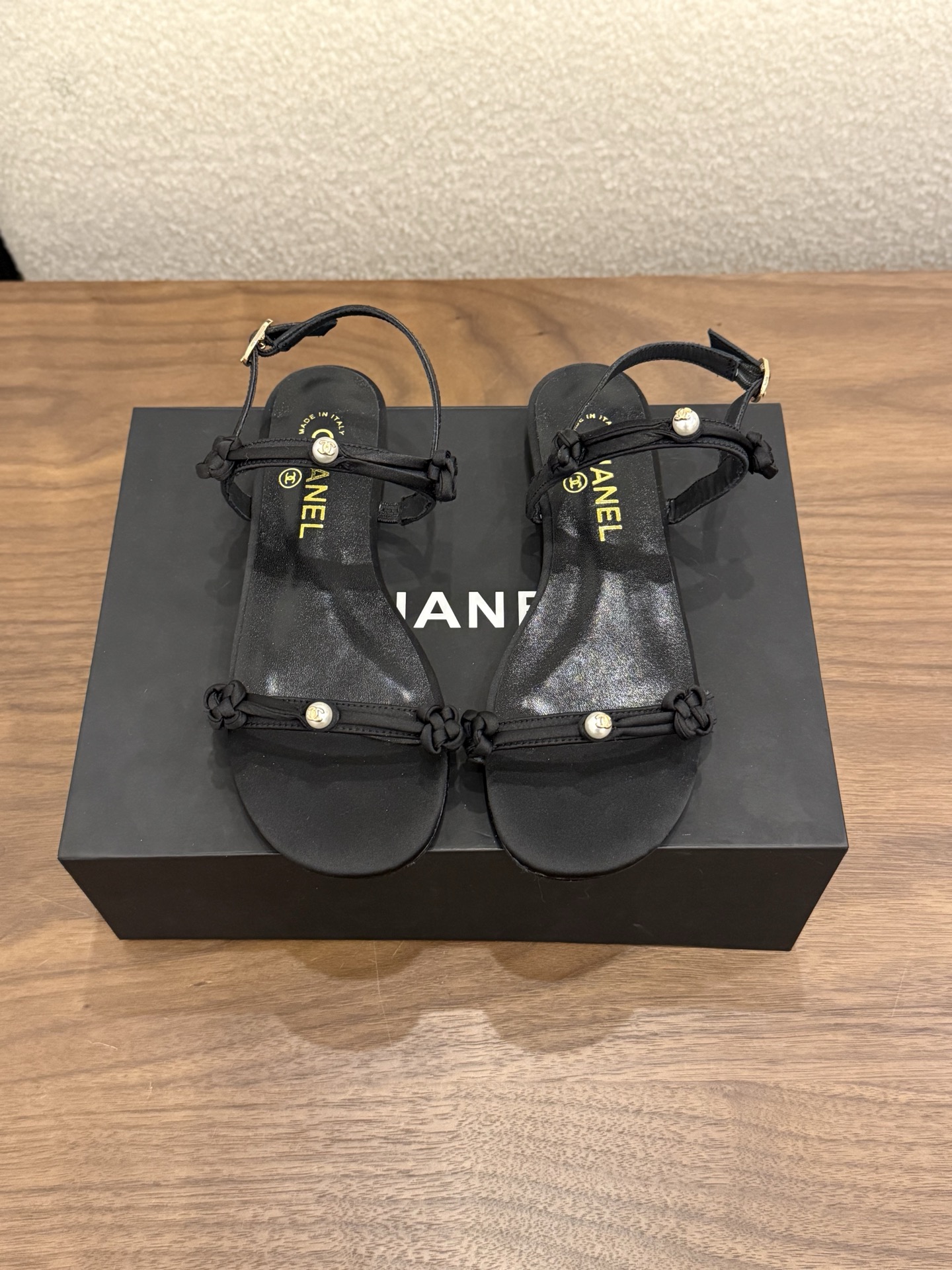 샤넬(CHANEL) 진주 샌들 신발