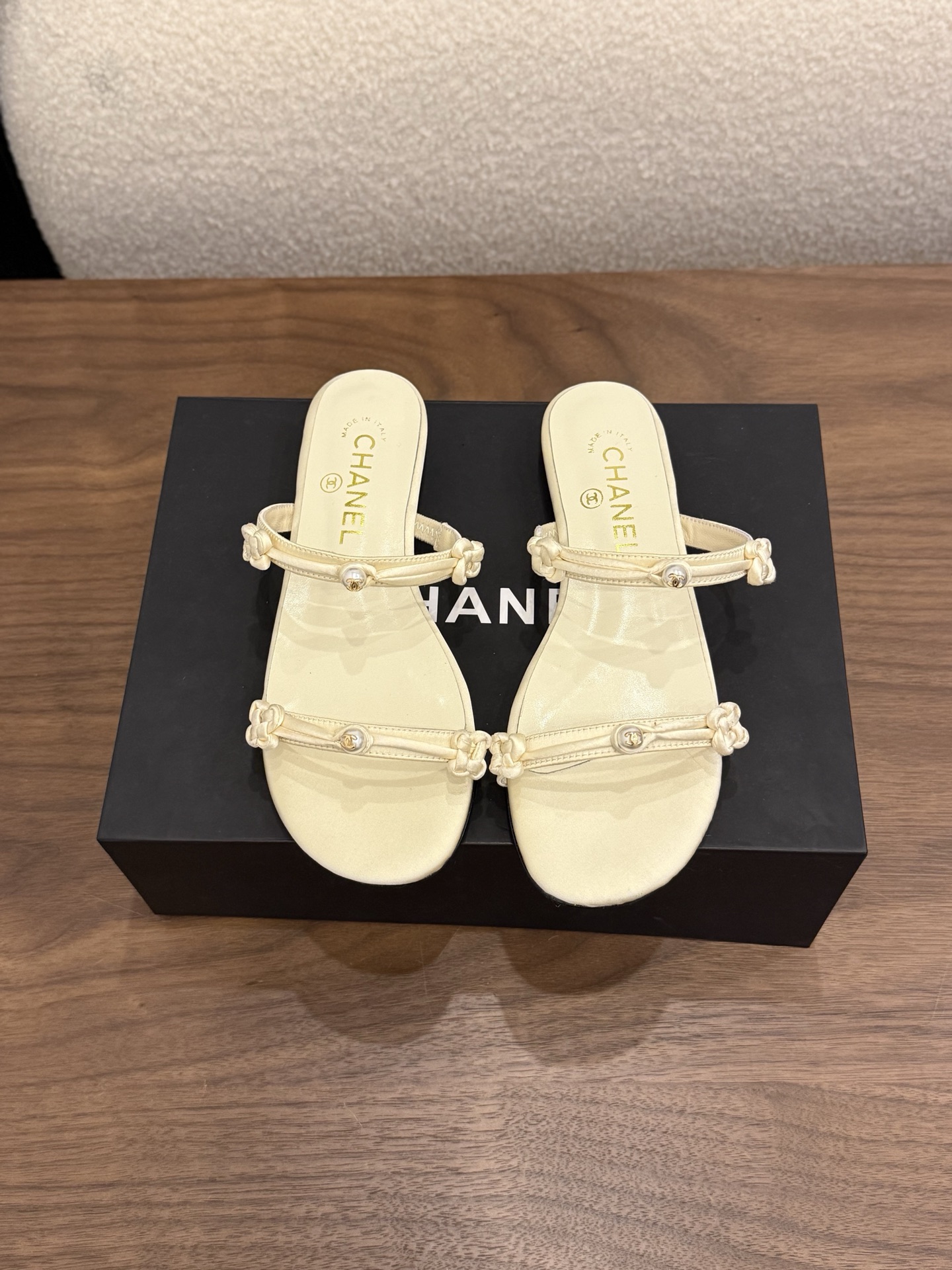 샤넬(CHANEL) 진주 슬리퍼 샌들 신발