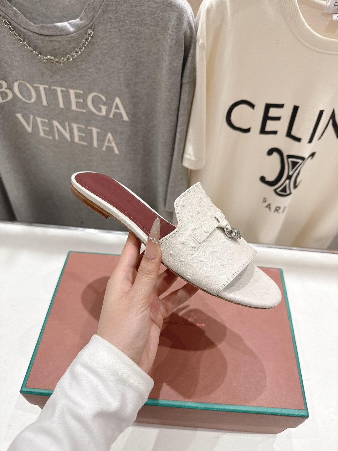 로로피아나(Loro Piana) 플랫 슬리퍼 샌들 신발