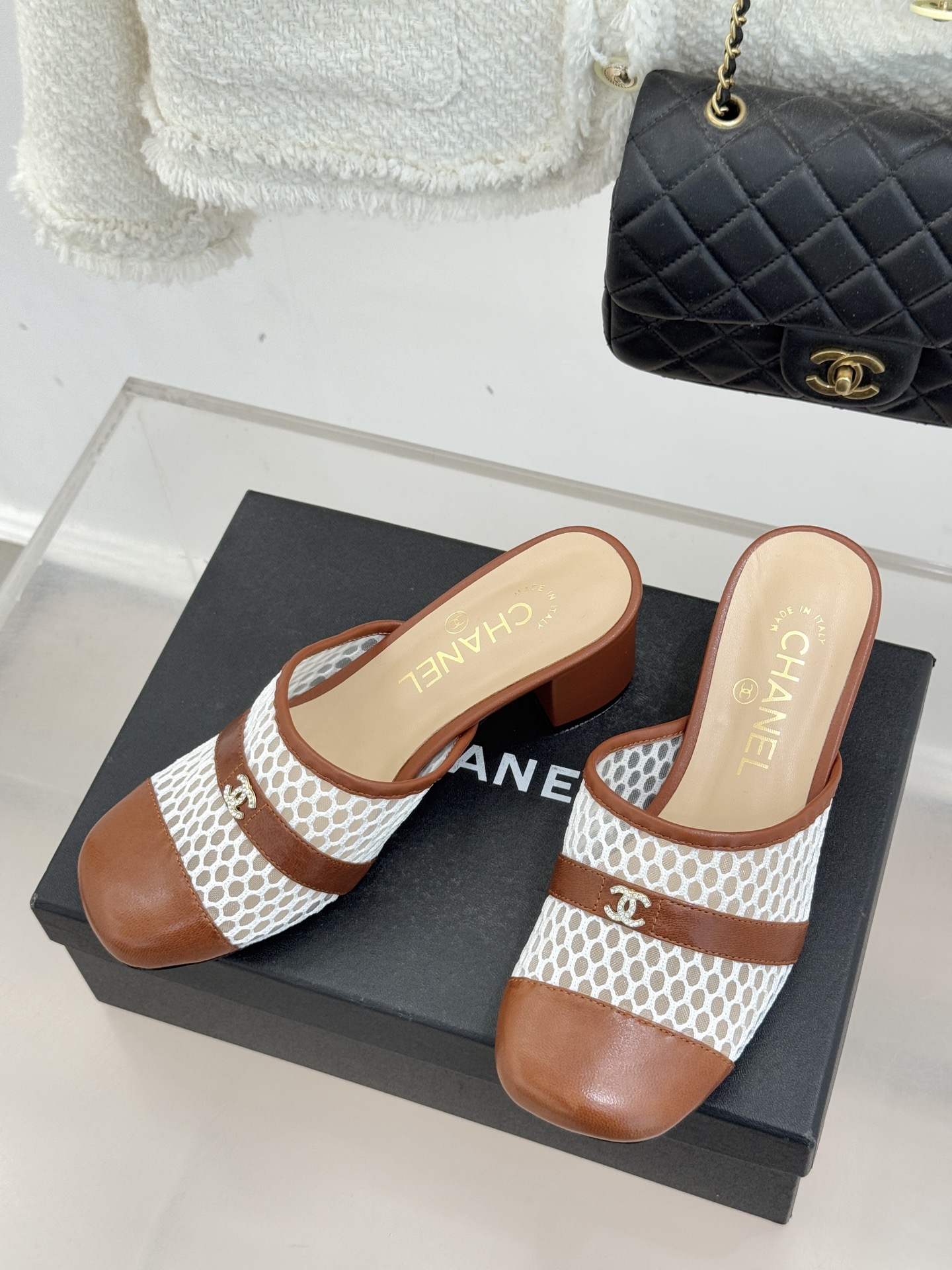 샤넬(CHANEL) 메쉬 콤비 미들힐 슬리퍼 샌들 신발
