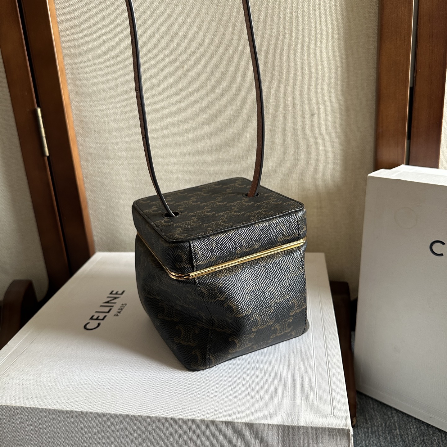 Celine 셀린느 트리옹프 프레임 스몰 백 (트리옹프 캔버스 & 카프스킨) 가방