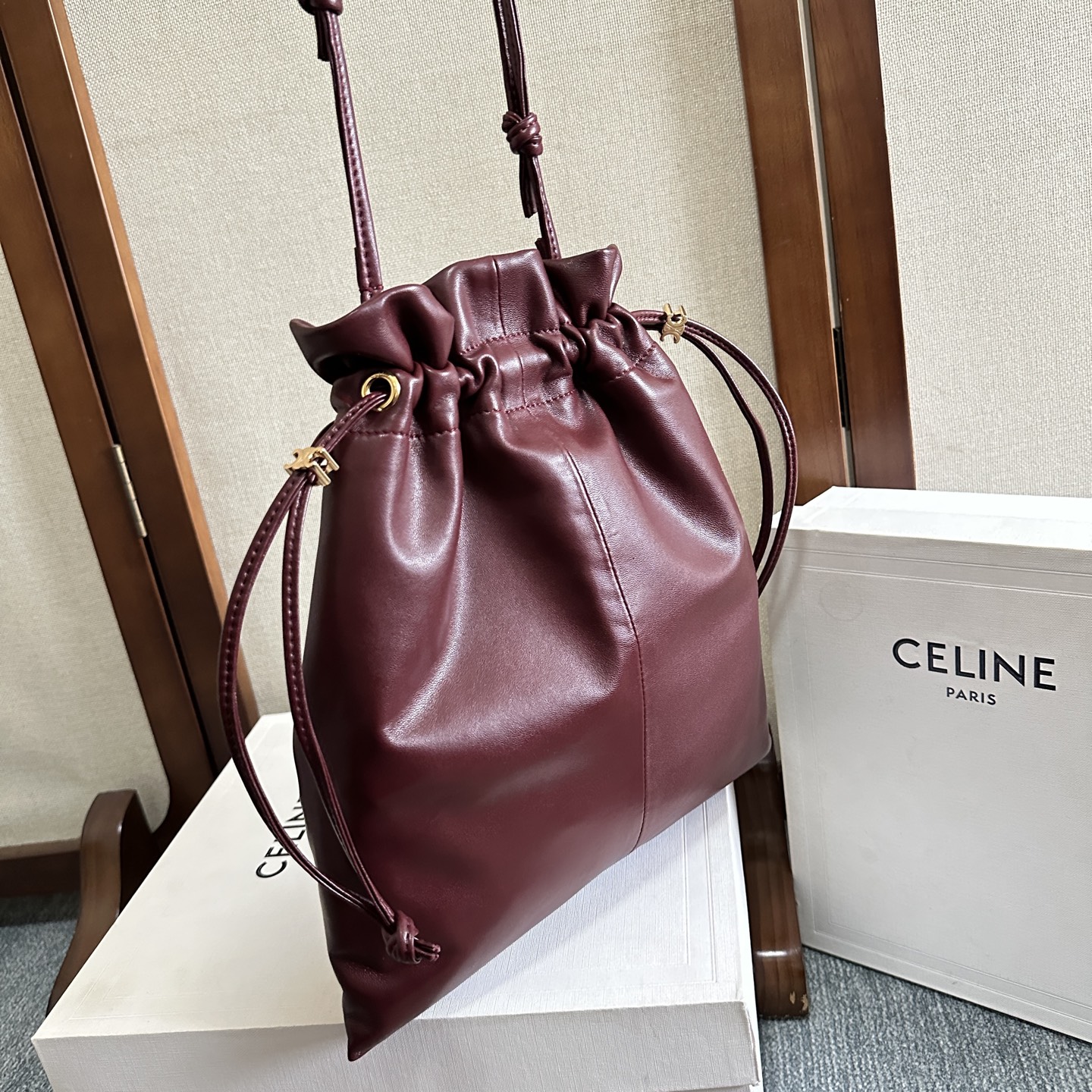 Celine 셀린느 트리옹프 드로우스트링 '복주머니' 백 숄더백 가방 (와인레드 램스킨)