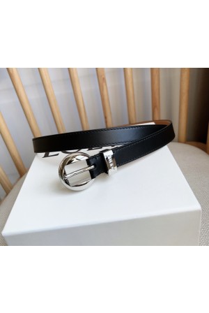 로에베(LOEWE) 아나그램 페블 버클 슬림 가죽 벨트