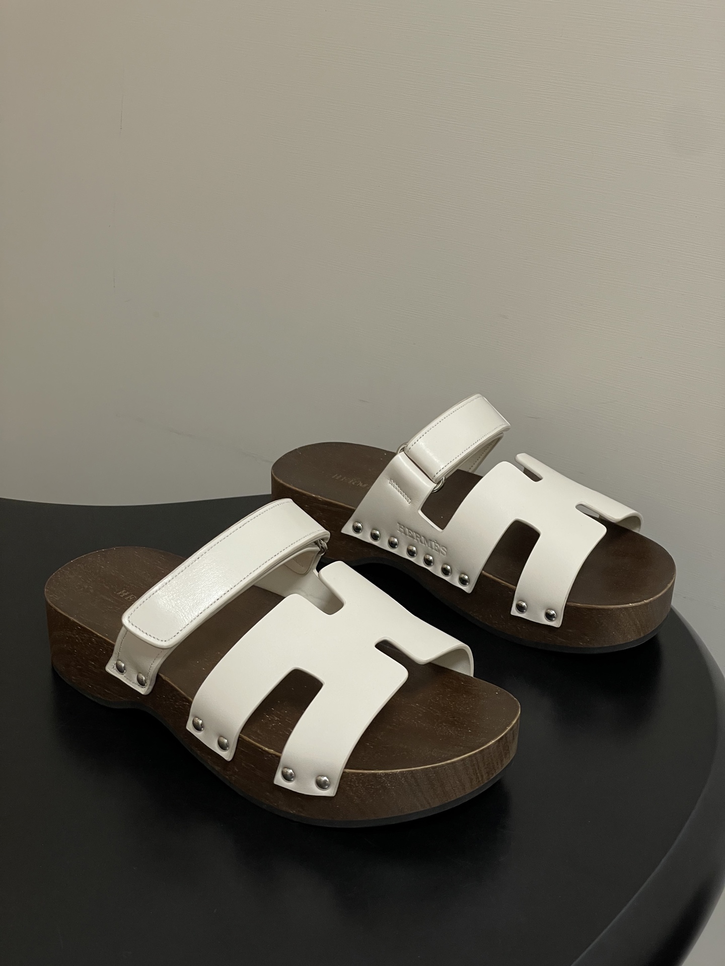 에르메스(HERMES) Chypre 우드솔 슬리퍼 신발