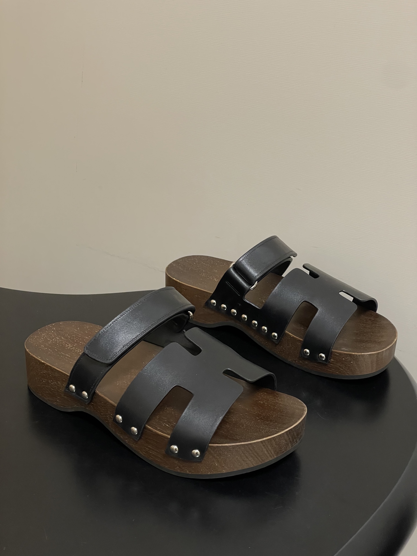 에르메스(HERMES) Chypre 우드솔 슬리퍼 신발