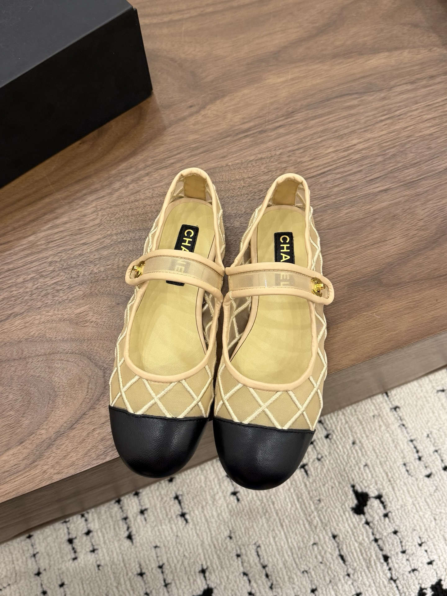 샤넬(CHANEL) 메쉬 메리제인 플랫 슈즈 신발