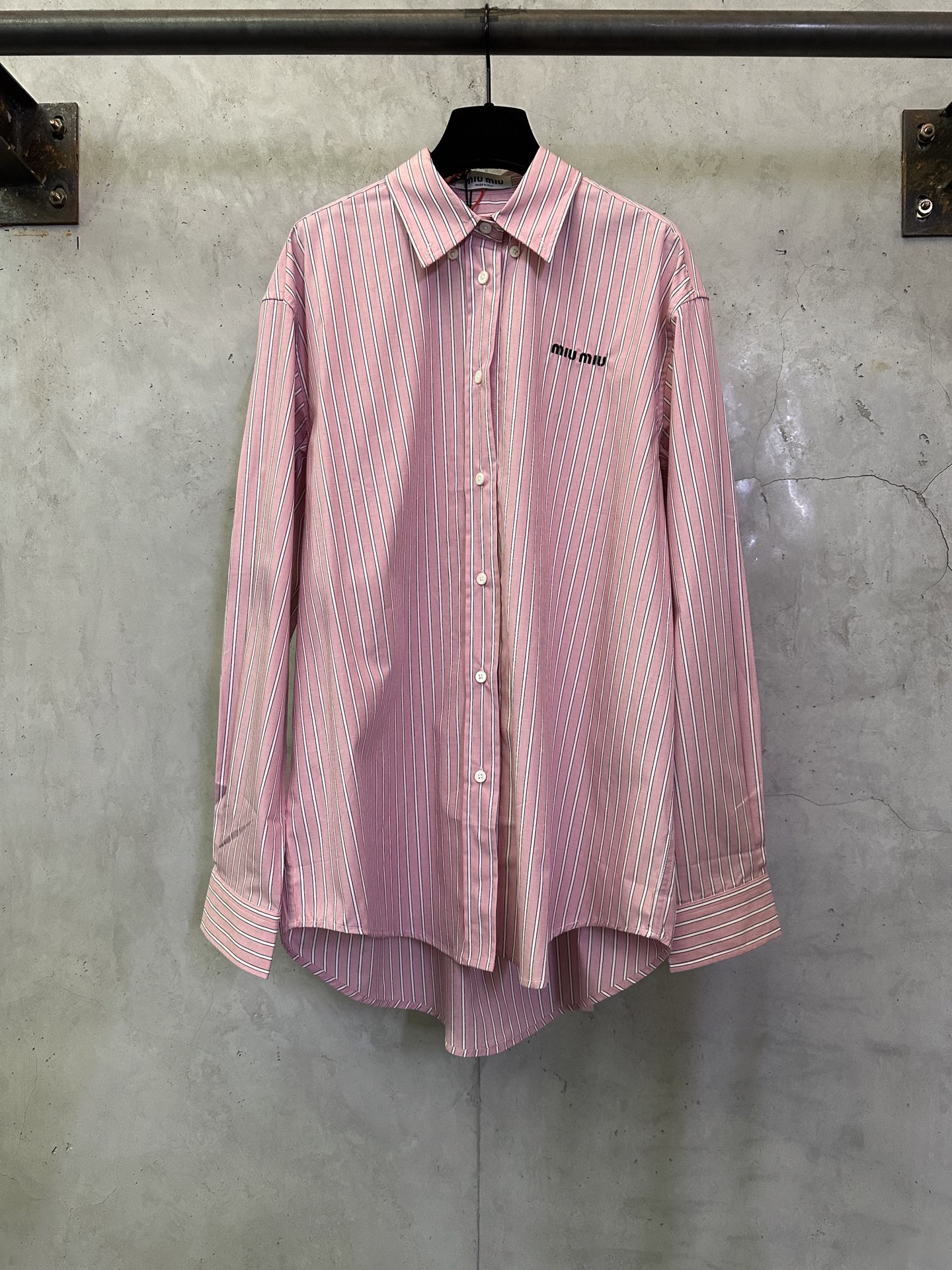 미우미우(Miu Miu) 로고 핑크 체크 셔츠 의류