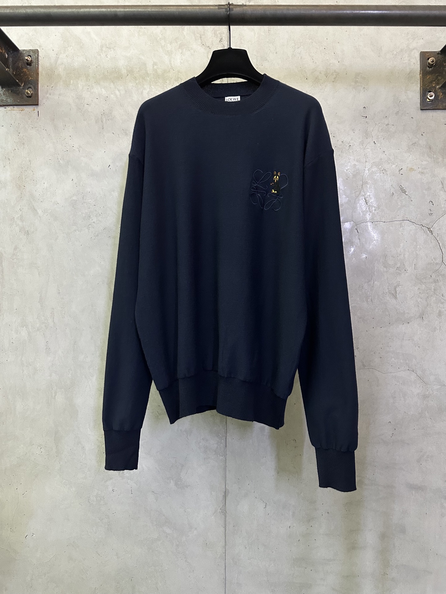 로에베(LOEWE) 애니멀 아나그램 자수 니트 의류