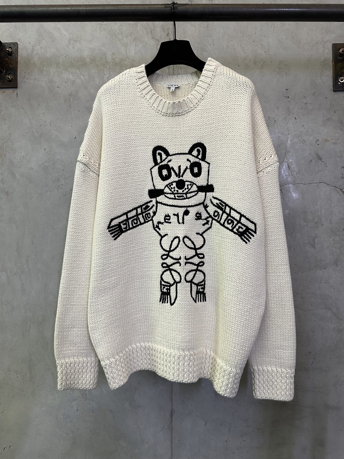 로에베(LOEWE) 도라에몽 니트 스웨터 의류