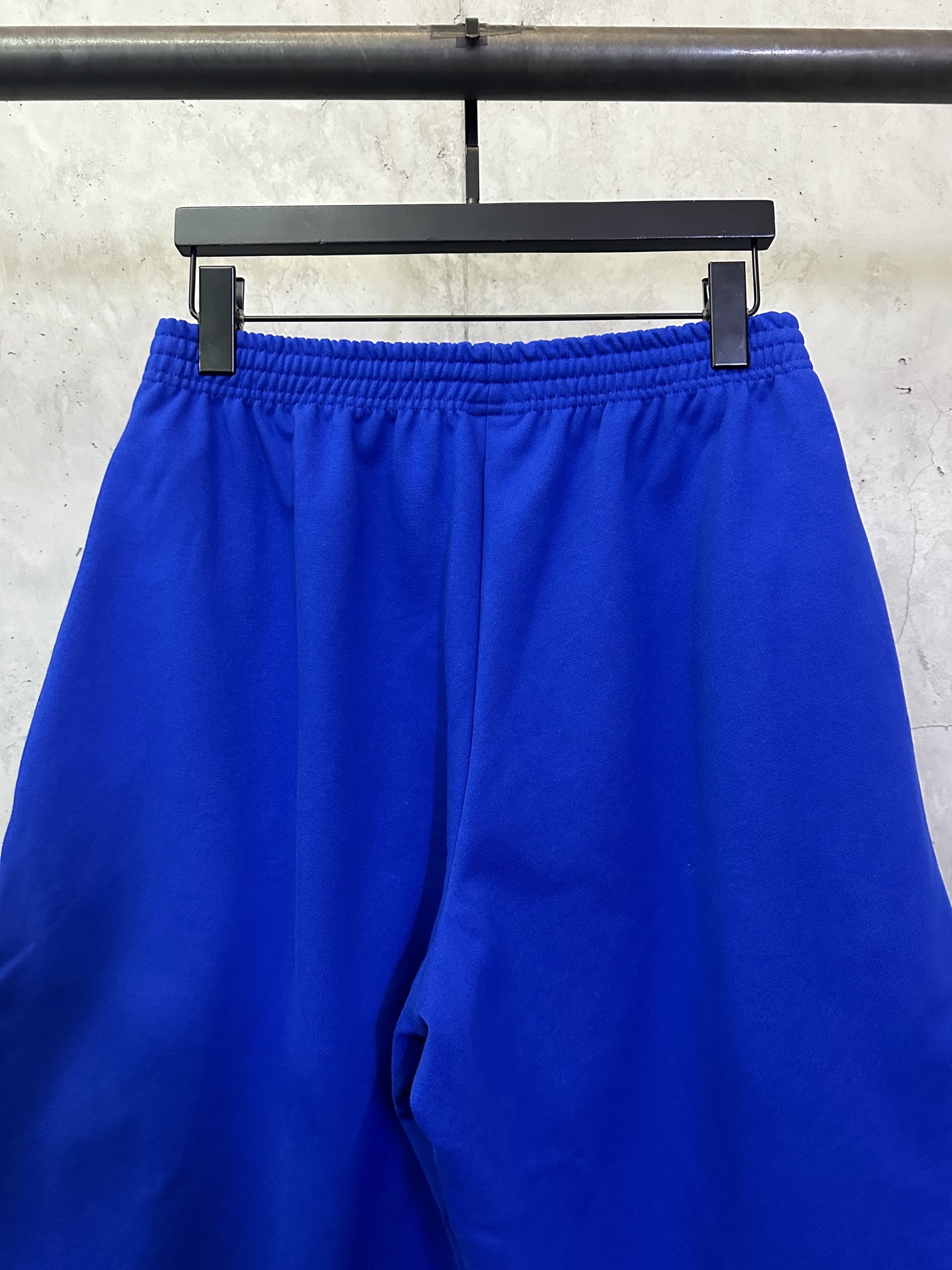 발렌시아가(Balenciaga) 풋볼 시리즈 자수 7부 스웻팬츠 의류