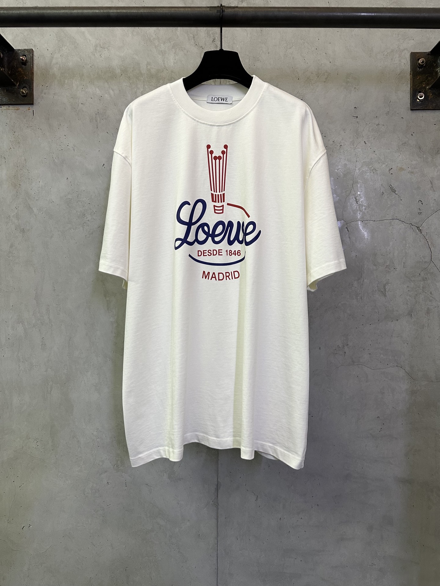 로에베(LOEWE) 런웨이 반팔 티셔츠 의류