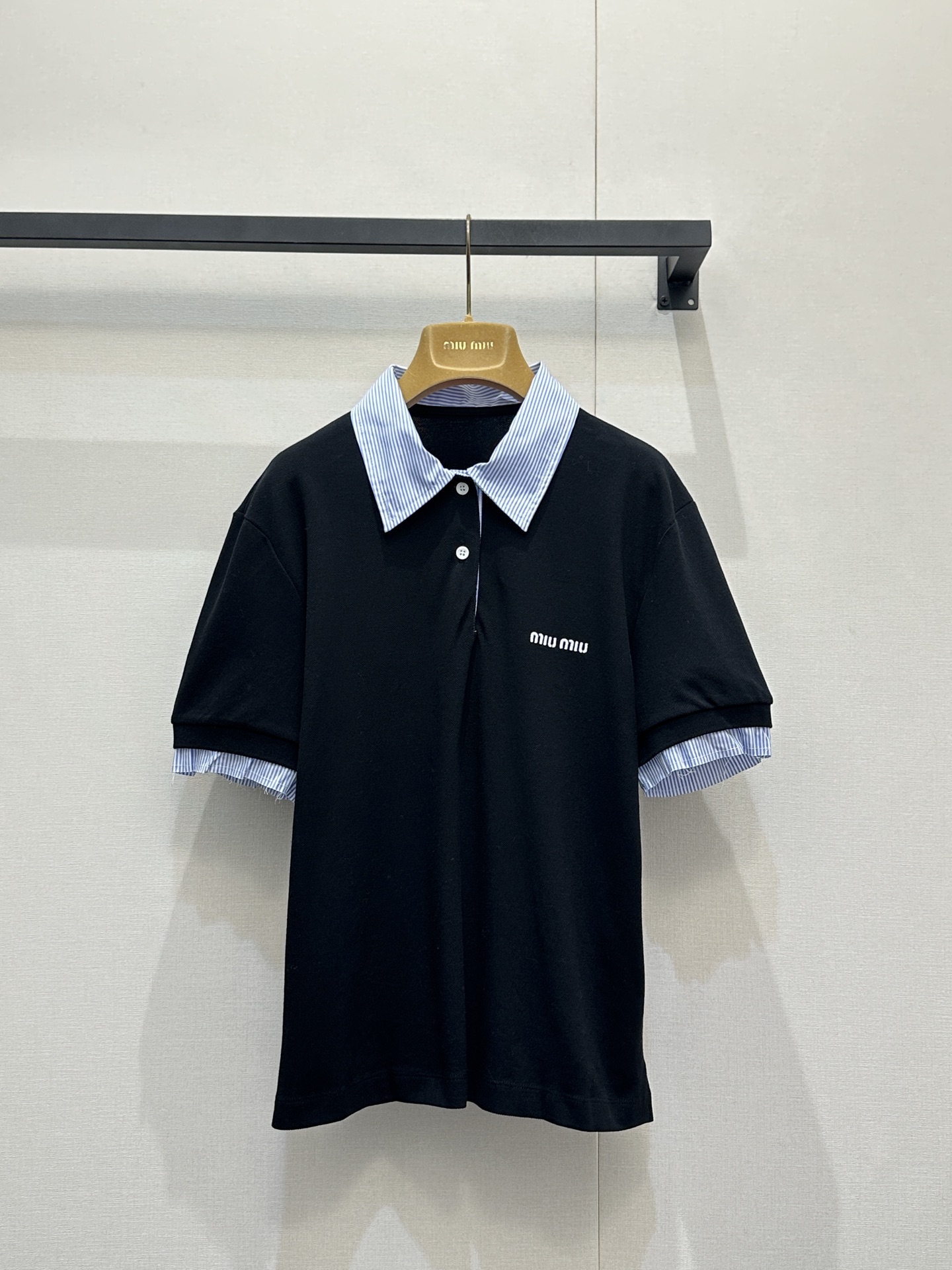 미우미우(Miu Miu) 레이어드 폴로 니트 티셔츠 의류