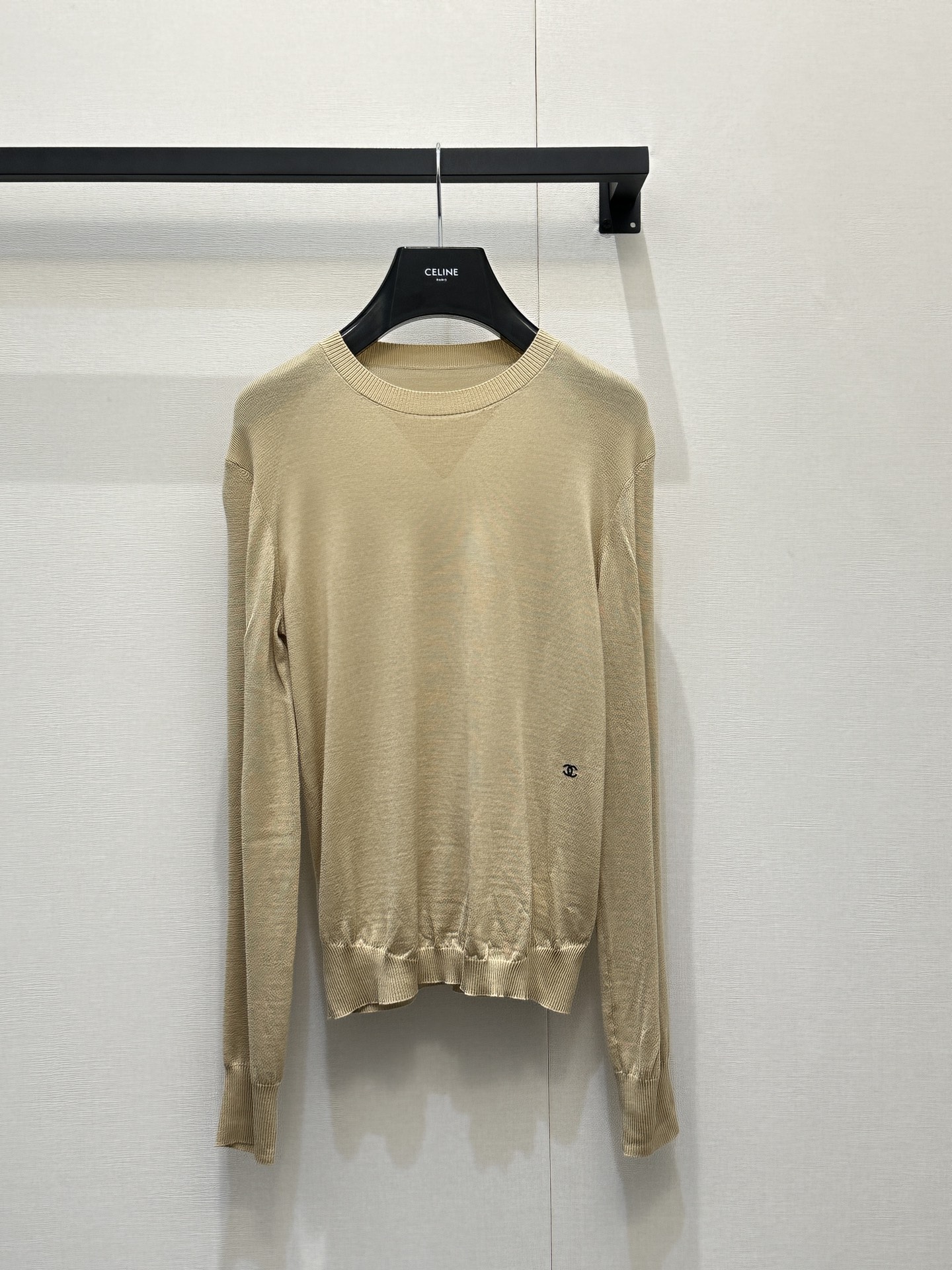 샤넬(Chanel) 배색 로고 자수 롱슬리브 니트 의류