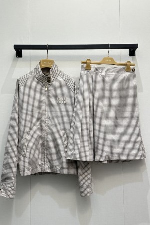 miumiu 미우미우 입체 자수 패치 베이지 브라운 체크 자켓 재킷 & 스커트 치마 셋업 세트 의류