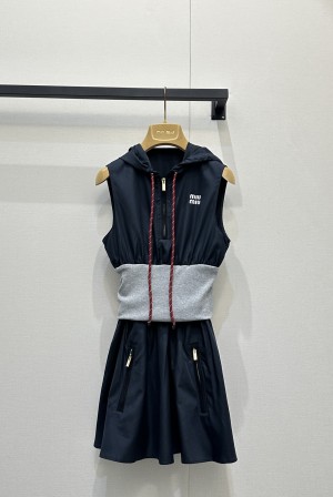 miumiu 미우미우 믹스 배색 후디 슬리브리스 원피스 의류