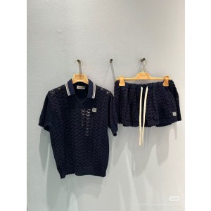 miumiu 미우미우 다크 네이비 펀칭 니트 폴로 티셔츠 & 스커트 치마 셋업 세트 의류