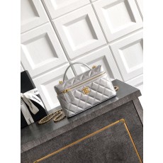 Chanel 샤넬 26C 카프스킨 '도시락' LP백 (샤이니 실버) 가방