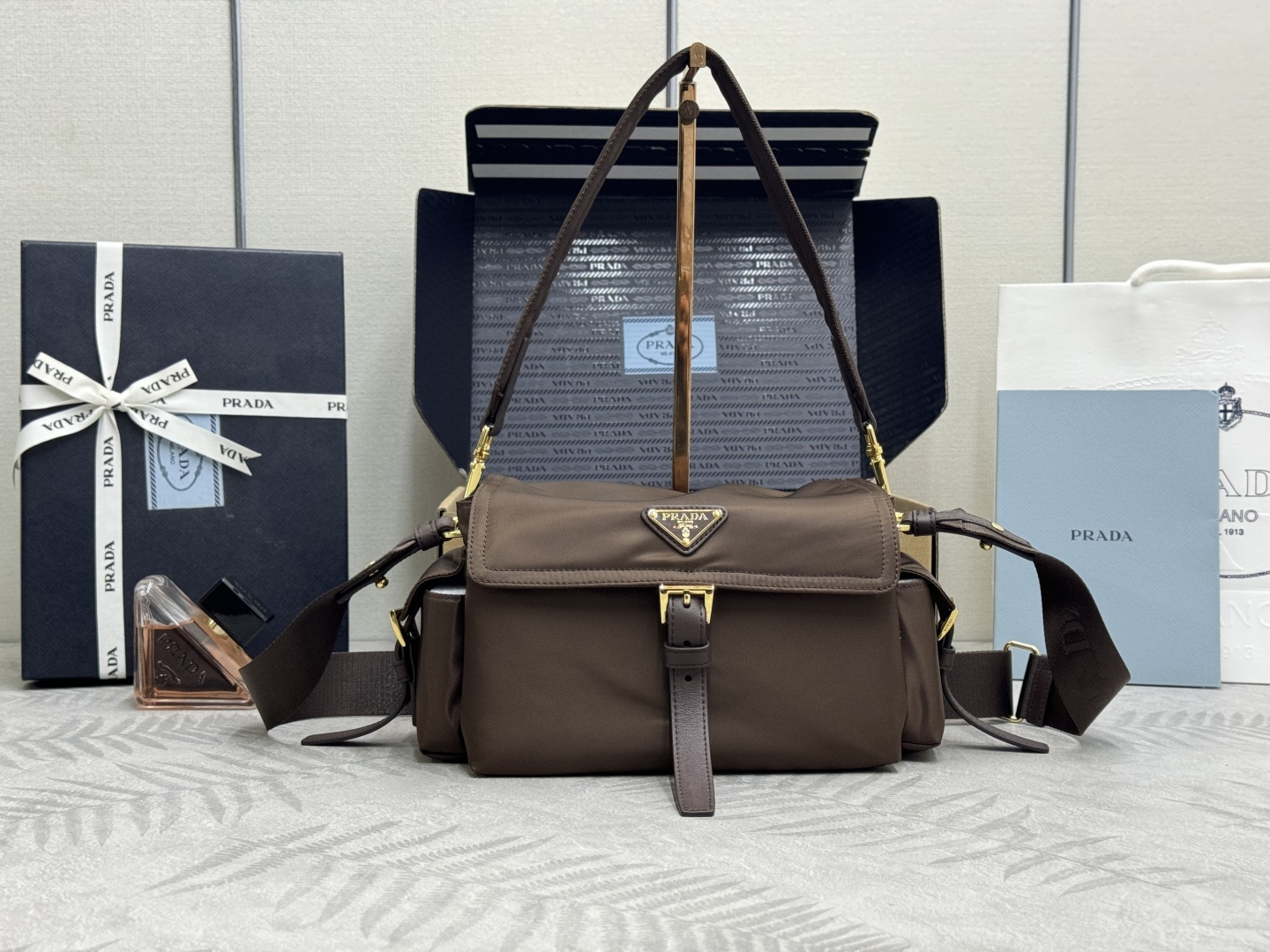 prada 프라다 1BD394 재생 나일론 메신저백 크로스백 가방