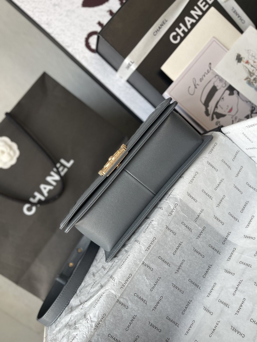 Chanel 샤넬 Classic Le Boy 캐비어 (A67086) 숄더백 가방