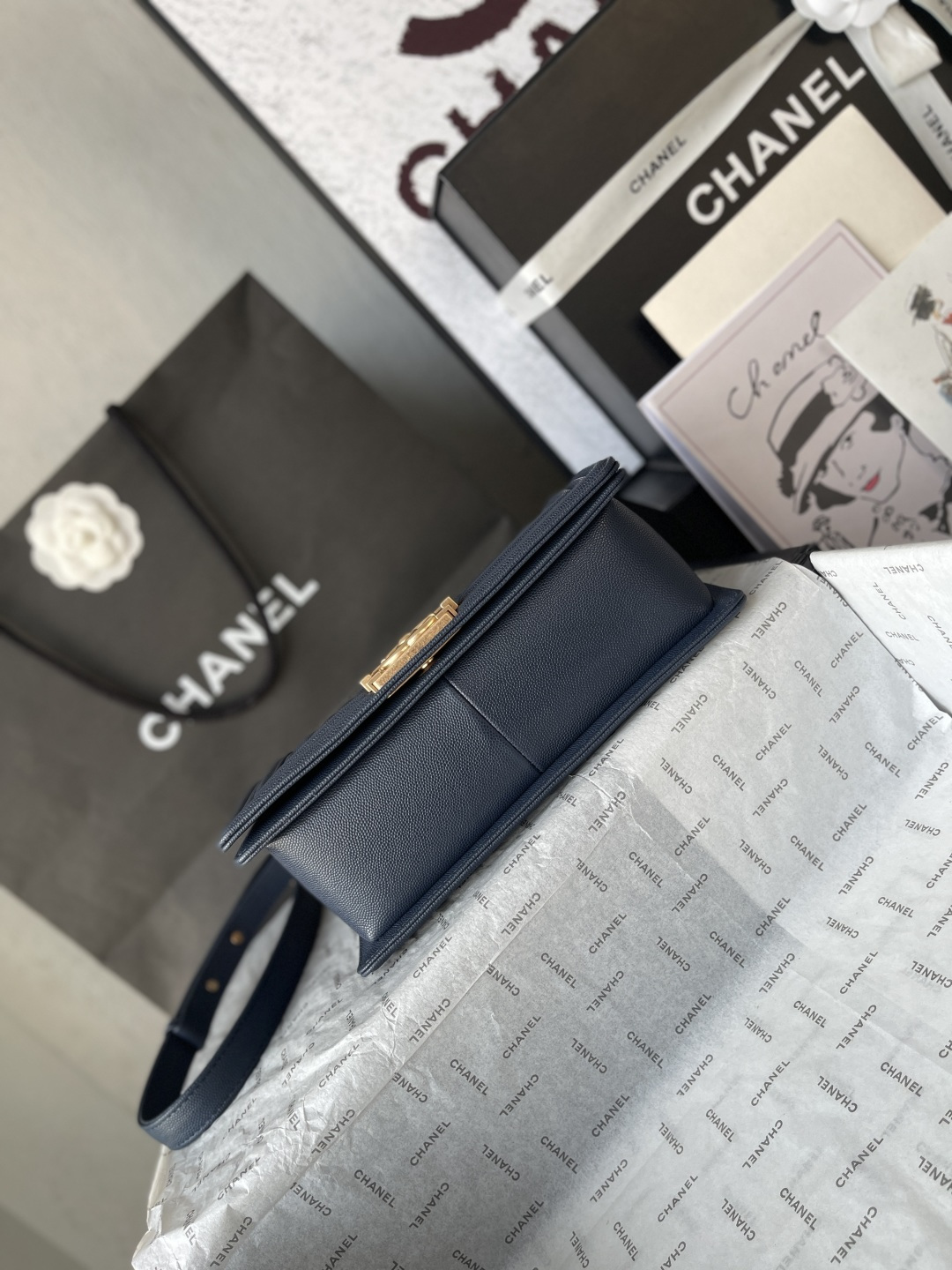 Chanel 샤넬 Classic Le Boy 캐비어 (A67086) 숄더백 가방