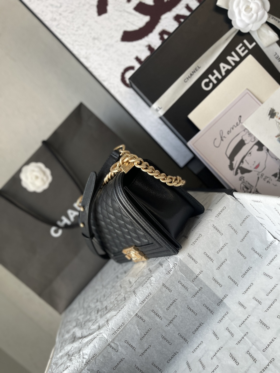 Chanel 샤넬 Classic Le Boy 캐비어 (A67086) 숄더백 가방