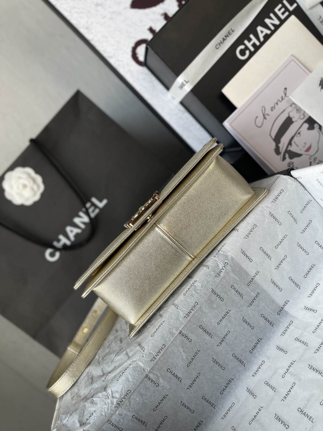 Chanel 샤넬 Classic Le Boy 캐비어 (A67086) 숄더백 가방