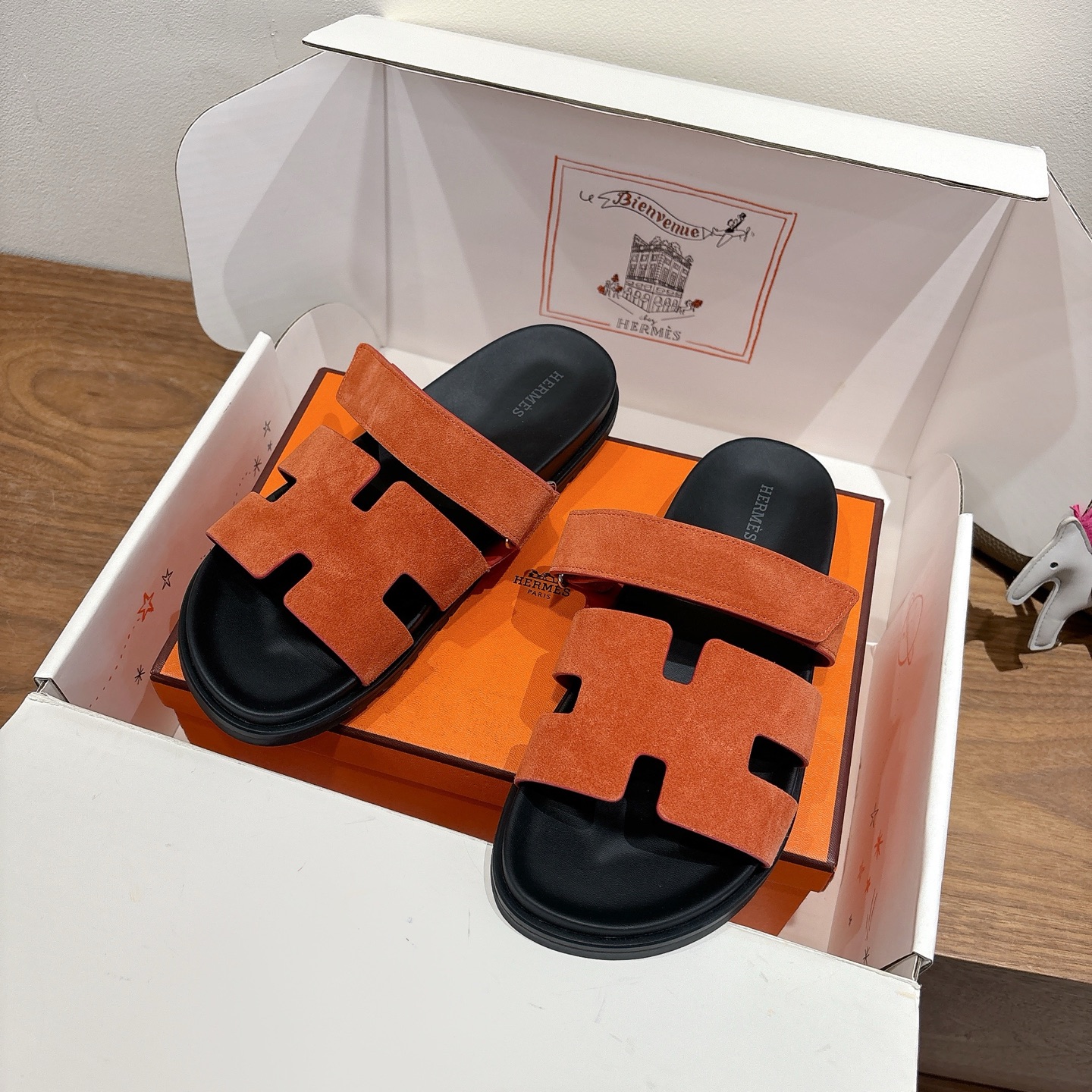 에르메스(HERMES) 투톤 배색 H 슬리퍼 신발