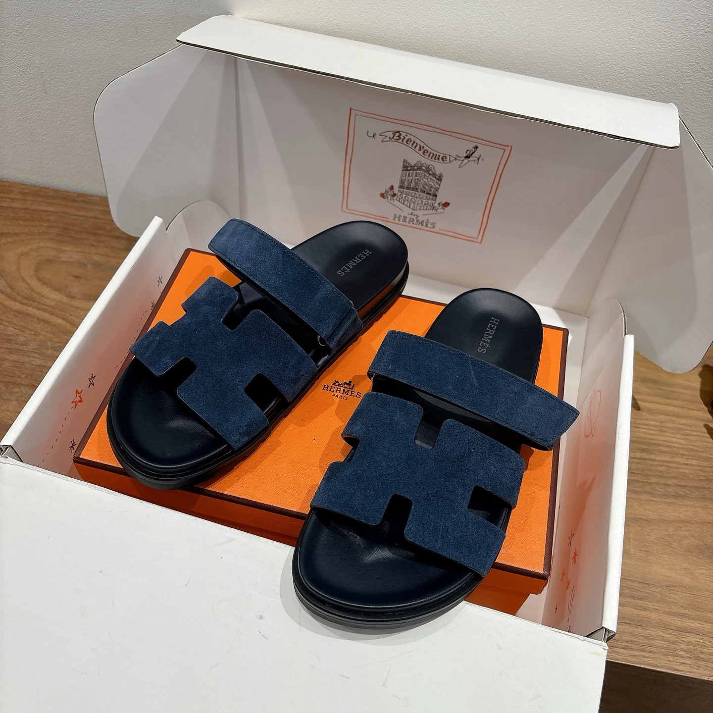 에르메스(HERMES) 투톤 배색 H 슬리퍼 신발