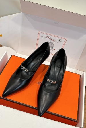 에르메스(HERMES) 켈리 스트랩 펌프스 신발