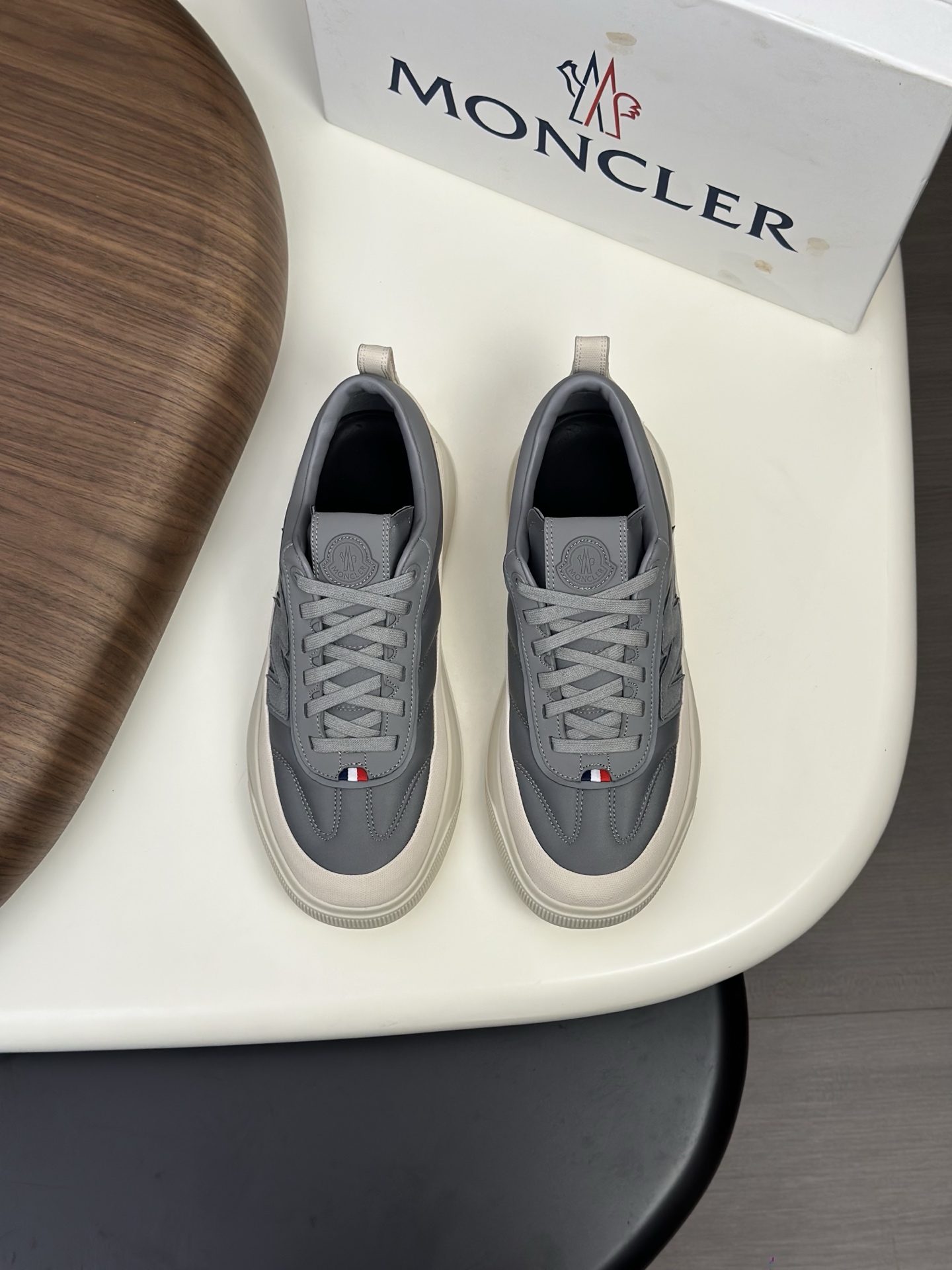 Moncler 몽클레어 몽클레르 테크니컬 믹스 소재 남성 스니커즈 신발