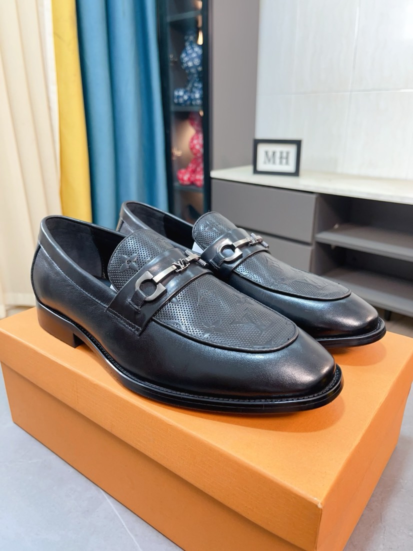 루이비통(LV) 이탈리아 임포트 레더 남성 슈즈 로퍼 구두 신발