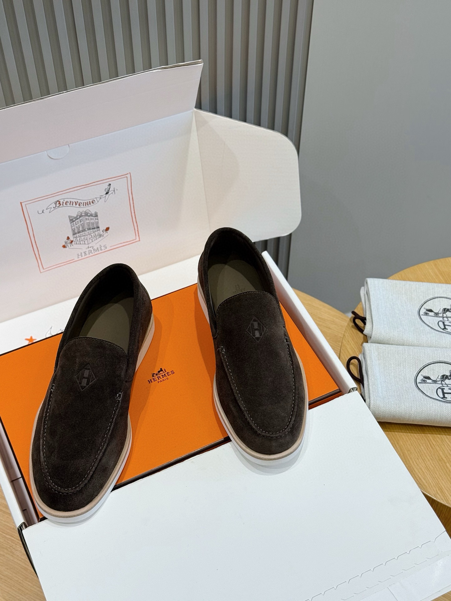 에르메스(Hermes) Job 스웨이드 로퍼 구두 신발