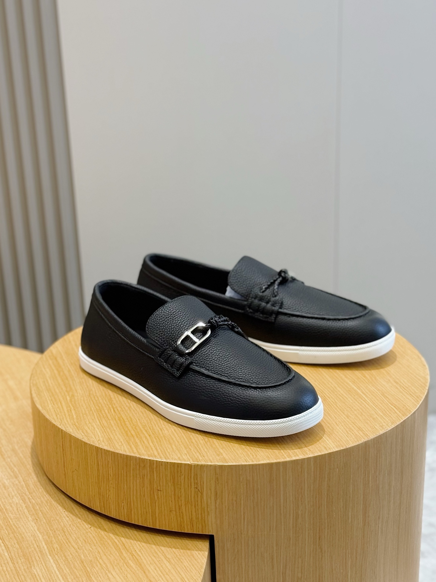 에르메스(Hermes) Ignacio 소가죽 & 로퍼 구두 신발