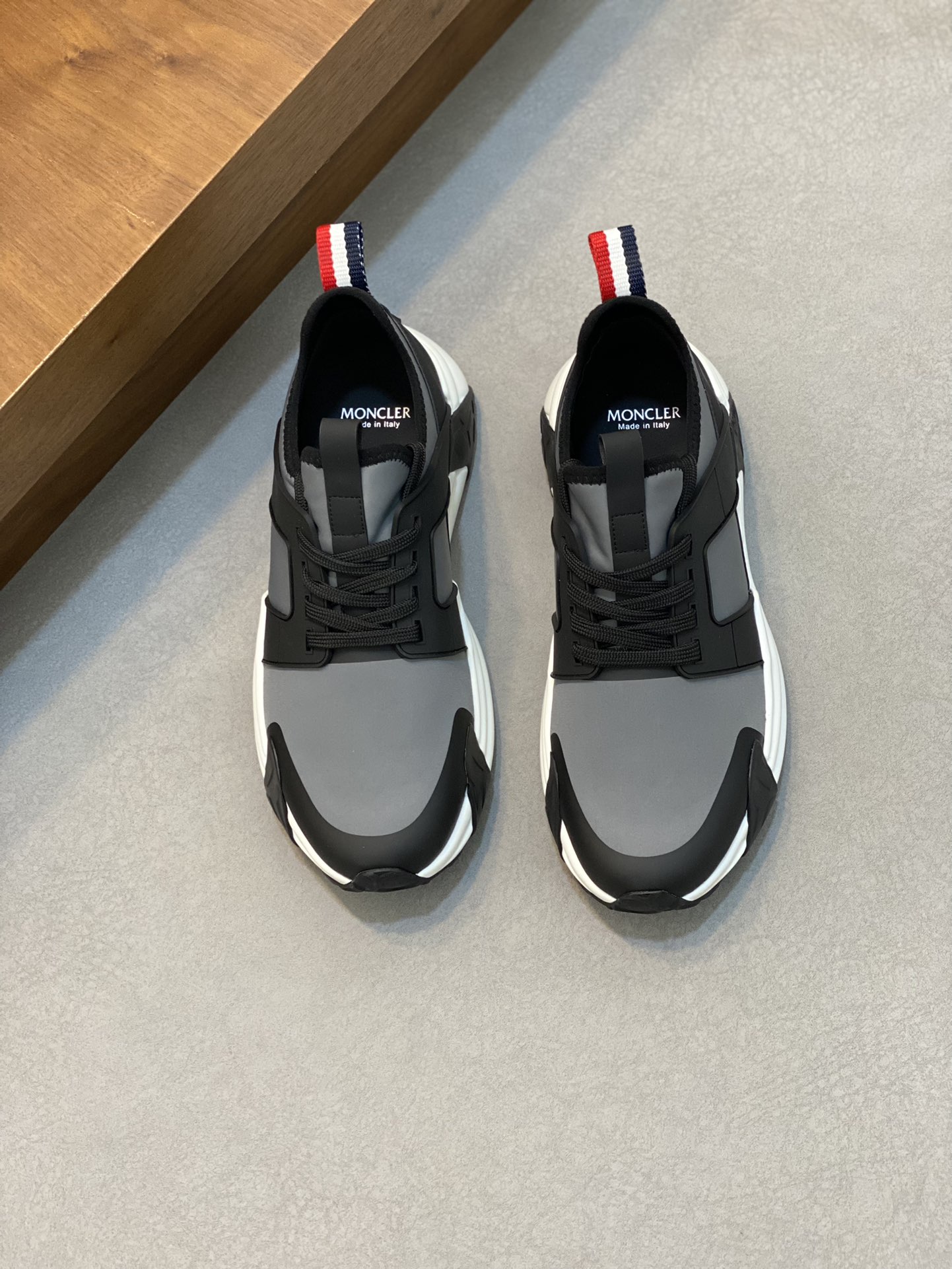 몽클레어 몽클레르(Moncler) 네오프렌 믹스 테크니컬 스니커즈 신발