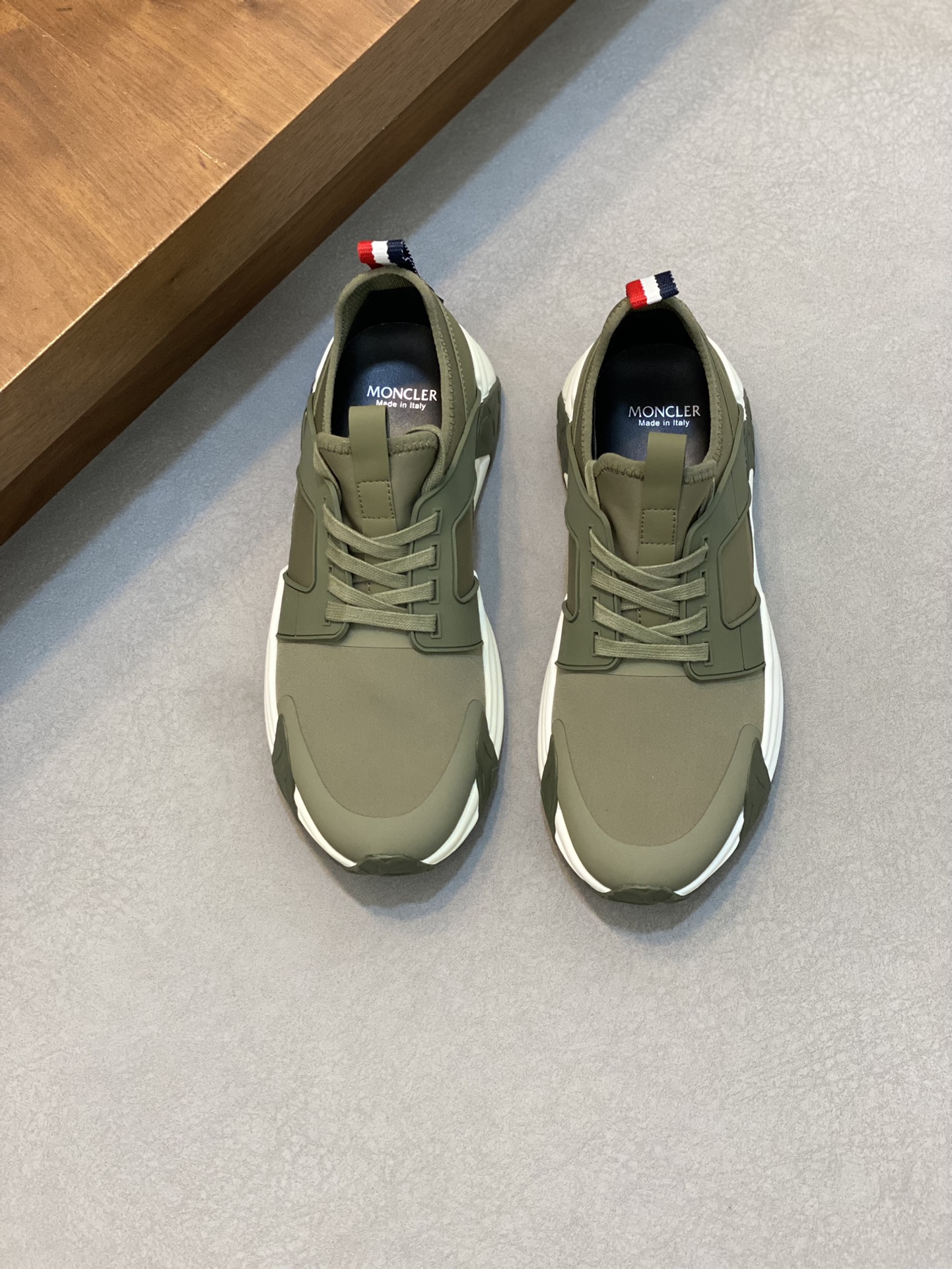 몽클레어 몽클레르(Moncler) 네오프렌 믹스 테크니컬 스니커즈 신발